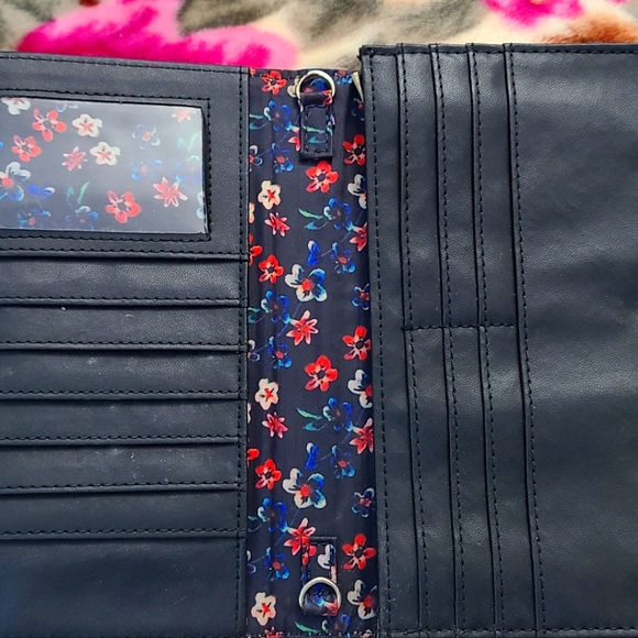Wristlet - Picture 2 of 3